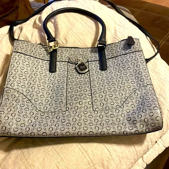 Guess Bag